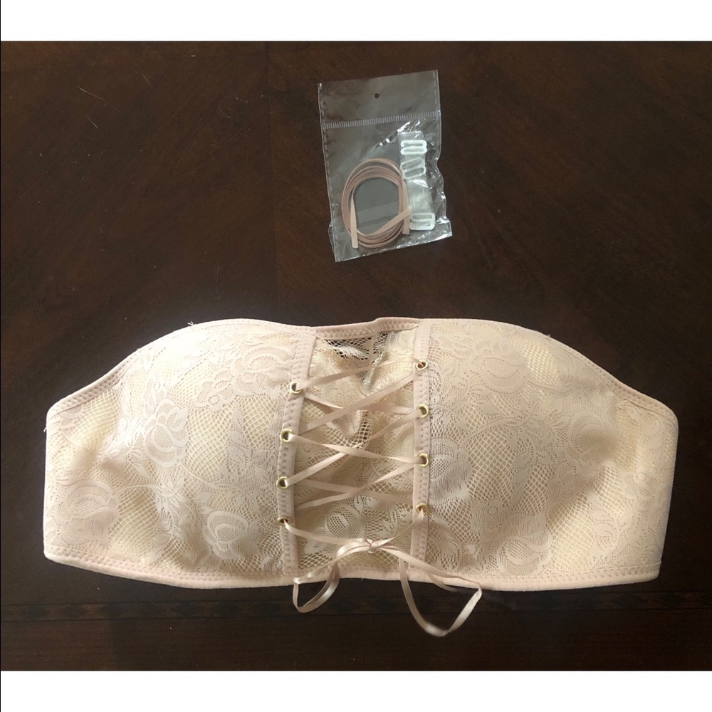 SHEIN Lace Up Strapless Bra